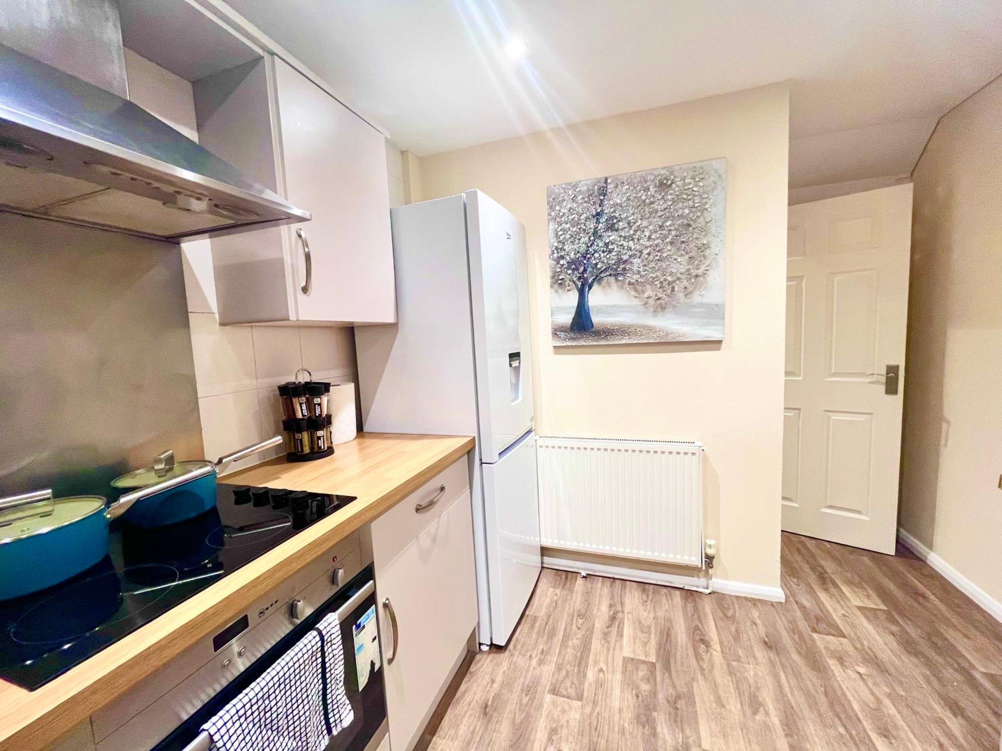 Centre 4bedroom House With Free Parking Holiday home